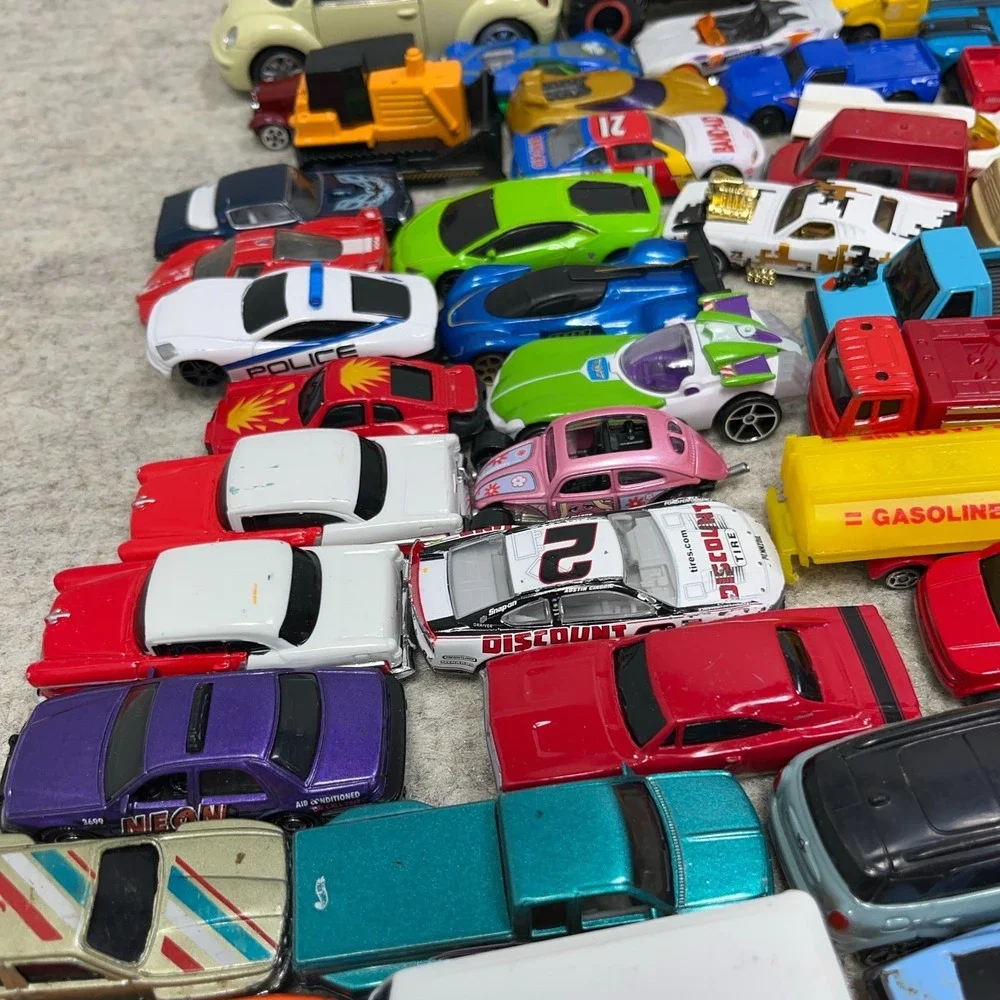 Hot Wheels Matchbox Lot Mixed Vintage Modern 1:64 Junkyard Diecast Bundle of 129